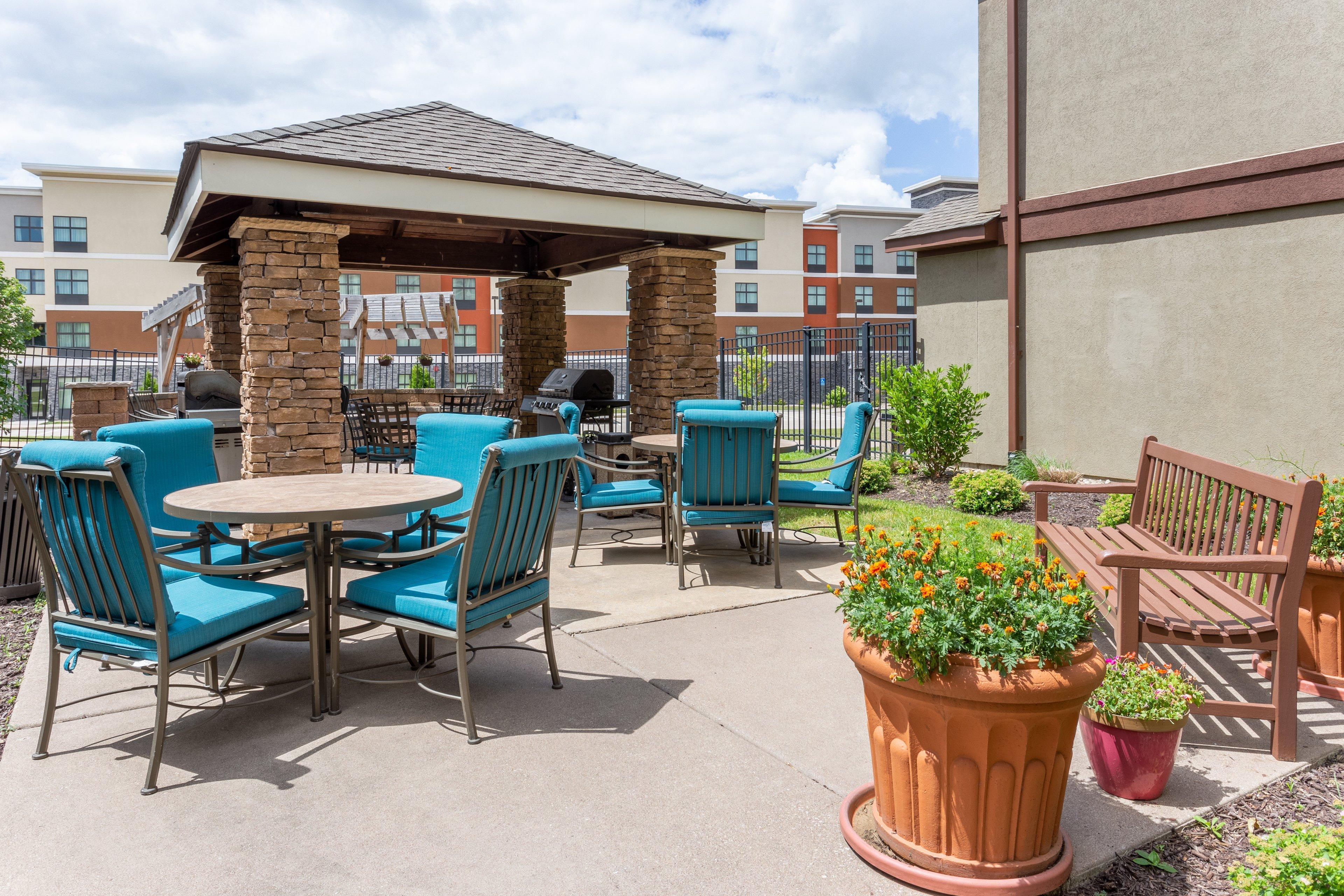 Staybridge Suites Davenport, An Ihg Hotel Bettendorf Exterior foto